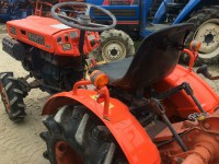 used tractor B5000D 020421 (4)